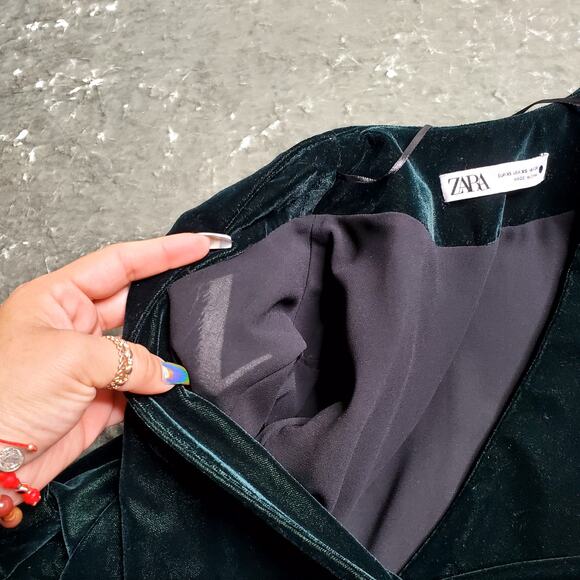 Zara Emerald Green Velvet Pearl Button Blazer - Picture 9 of 10